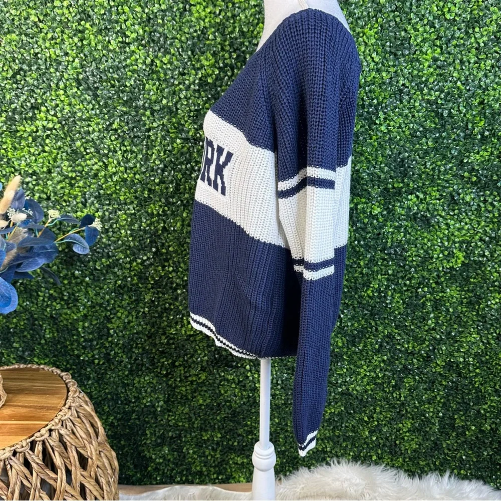 Nwt Aeropostale Navy and White‎ 'New York' spell out knit Sweater